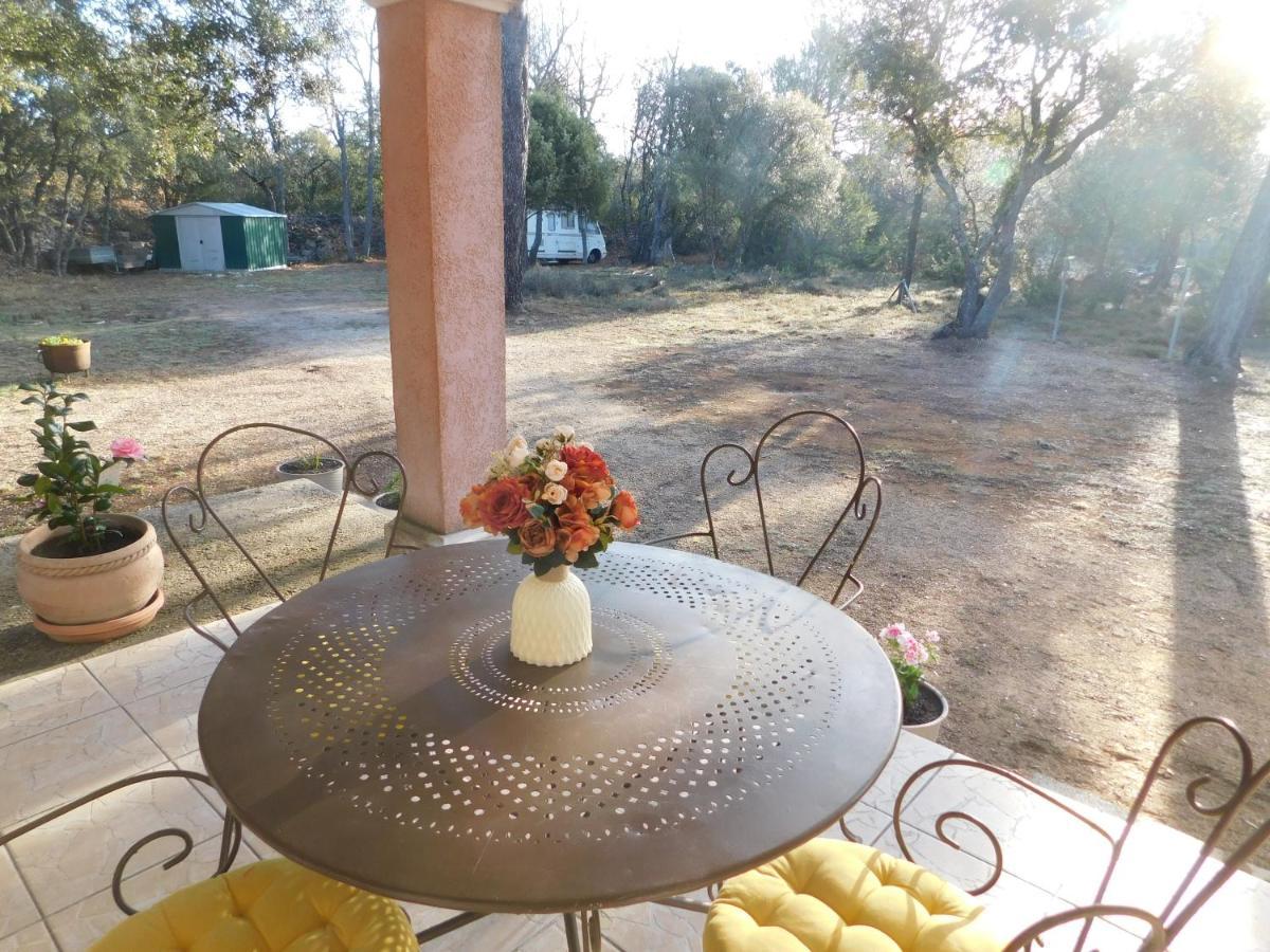 Chez Marie Bed & Breakfast เรกูส ภายนอก รูปภาพ